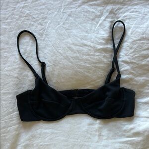 ✨ THRILLS BLACK BALCONETTE SWIM TOP SZ M